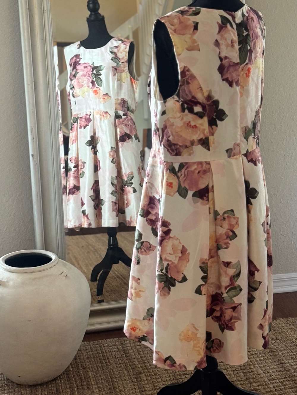 Liz Claiborne Floral Pink roses silky summery Sleeveless Dress